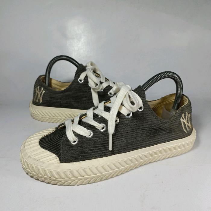 MLB original sneaker 39 size woman shoes