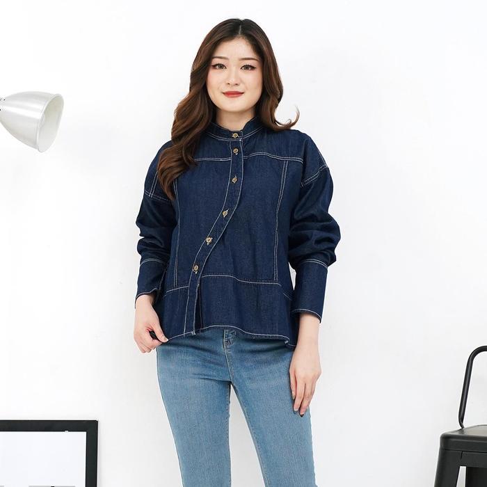 KEMEJA DENIM WANITA ASIMETRIS LEXA | LANE CROPPED DENIM JACKET OVERLAYER | ATASAN JEANS LENGAN PANJA