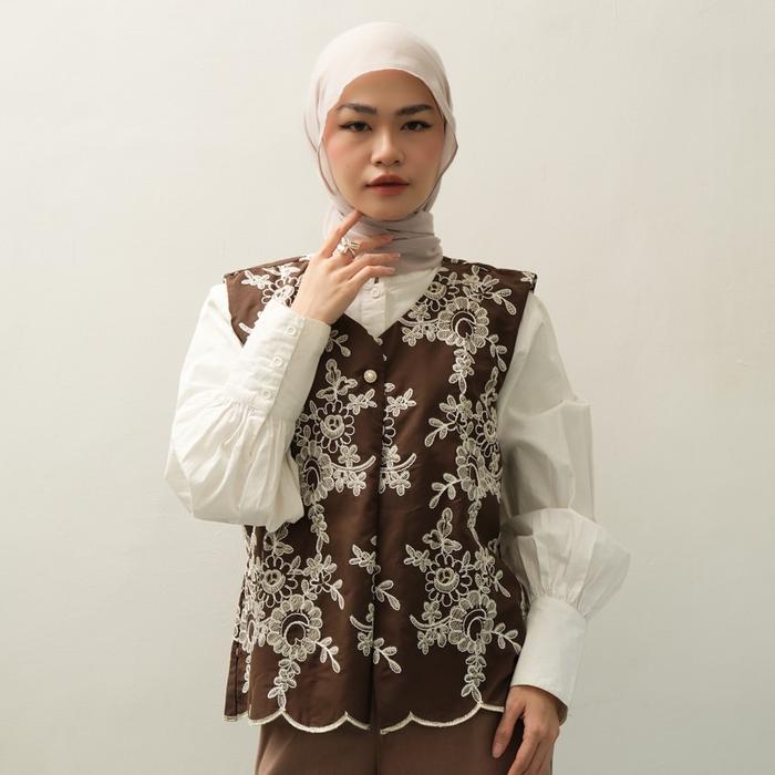 TUNIQUE | Dasha Outer | Noelle Series | Vest Bahan Katun Bordir Warna Coklat dan Dusty | Vest Wanita