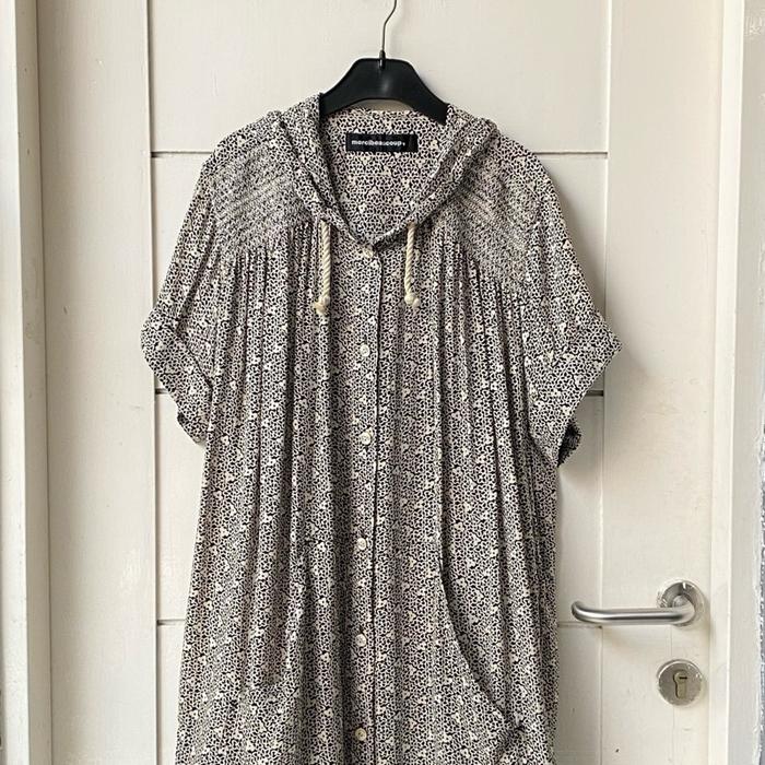MERCIBEAUCOUP Issey Miyake Motive Hoodie Shirt