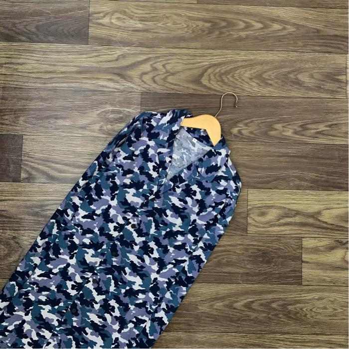 Kemeja GU UNIQLO Branded Camo Long Sleeve