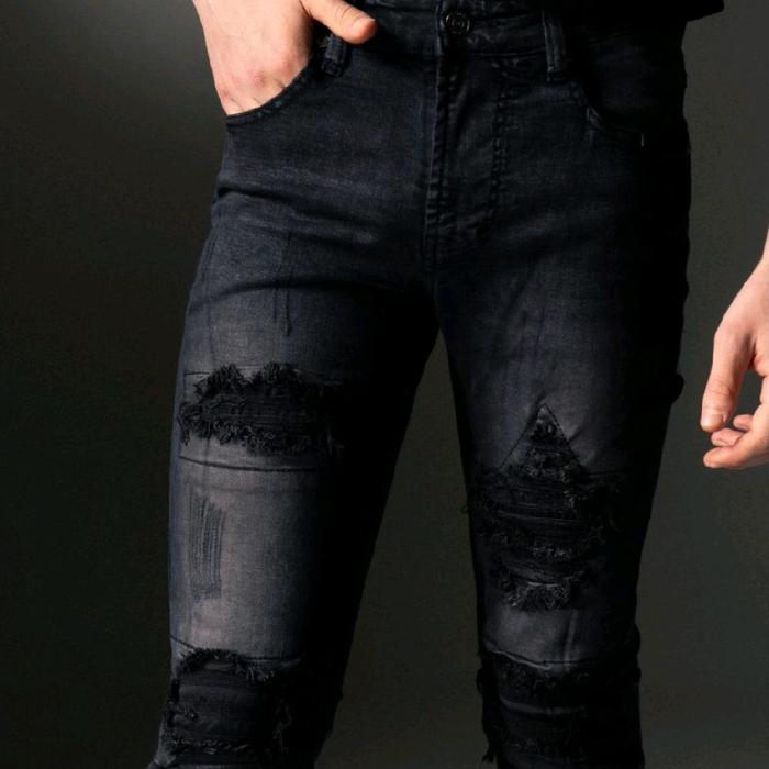 WEIRD JEANS AUSTIN BLACK RIPPED SIZE 28.