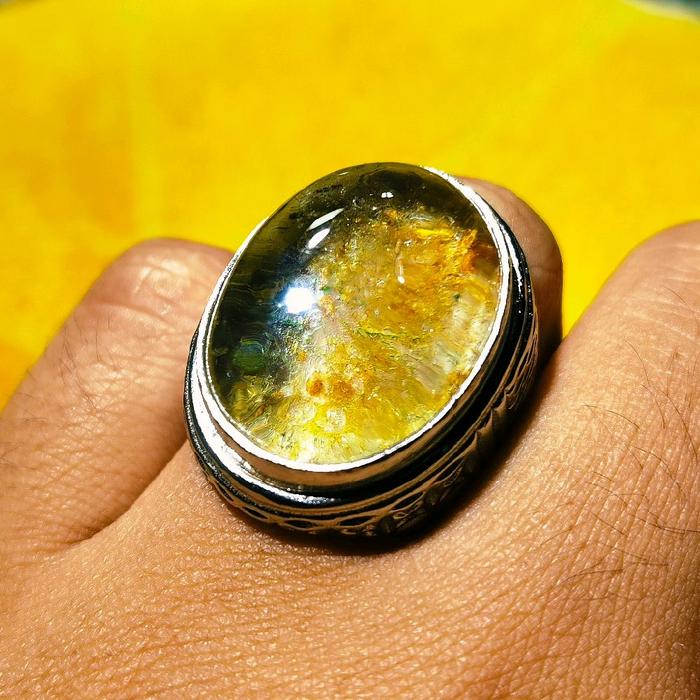 cincin batu kecubung karang