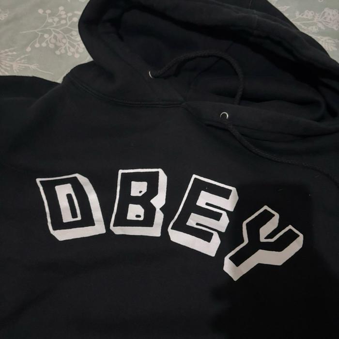 hoodie obey second size L