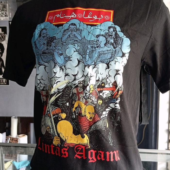TSHIRT BAND PUNK SI BUNGA HITAM TAG MERCHOND COTTON PREMIUM BUILT UP(TANPA JAHITAN SAMPING) Pria Kat