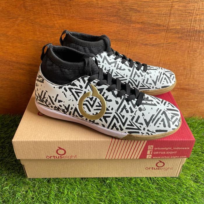Sepatu Futsal Ortuseight Boots Jogosala Shockwave Premium Grade ORI