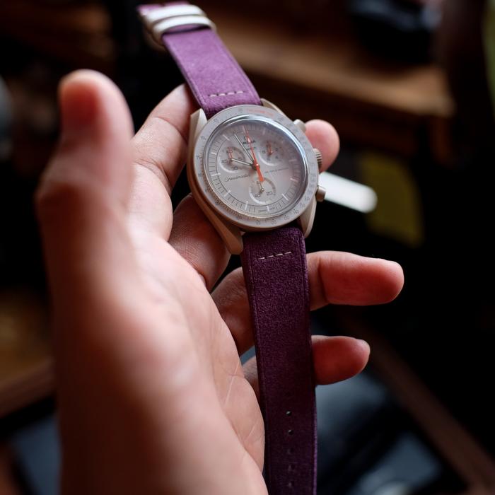 LowyQ - Replacement Straps For Omega Swatch - Soft Purple Suede with Cream Keeper, Cream Lining and 