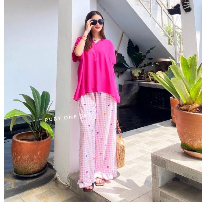 Ruby One Set Daily Pajamas Kekinian Baju Wanita Tangan Pendek Atasan Celana Panjang Rayon Twill
