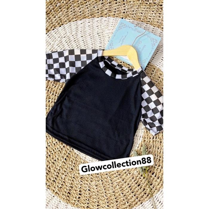 Crop Top Wanita Black Chess Rib (LD 88 , P 40)