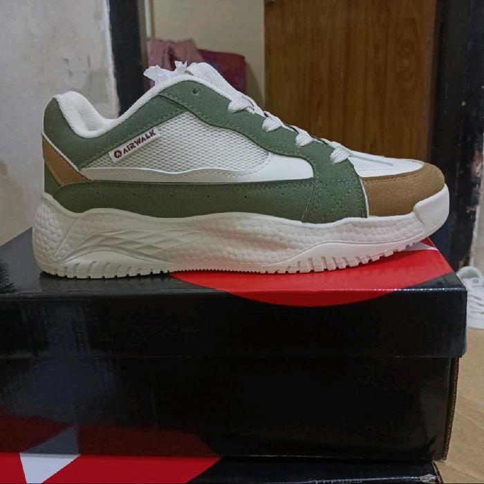Airwalk Sepatu Sneakers Pria Hijau Putih Nyaman untuk Olahraga dan Harian