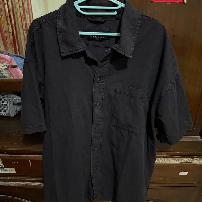 Kemeja Hitam Pria Tira Jeans by Executive Size L Original