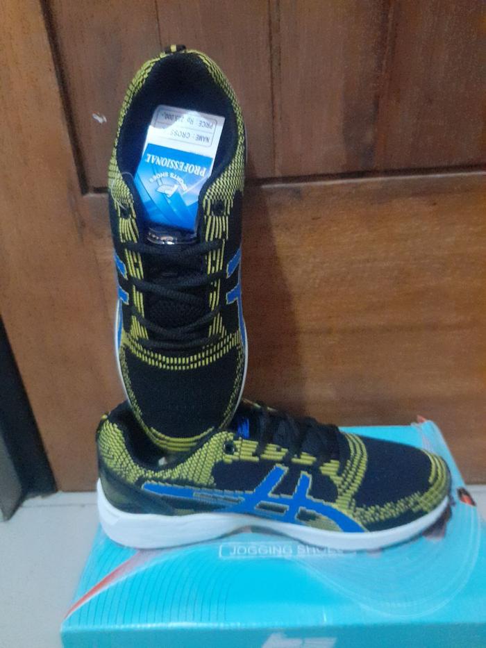 Sepatu professional no 41