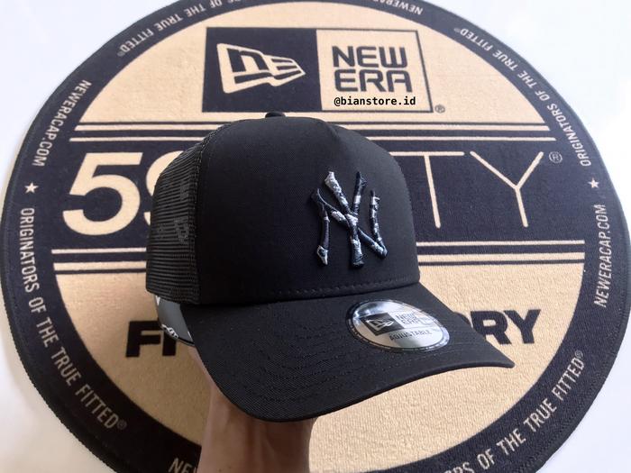Topi New Era 9Forty A-Frame Trucker New York Yankees Black Camo Infill Snapback Cap