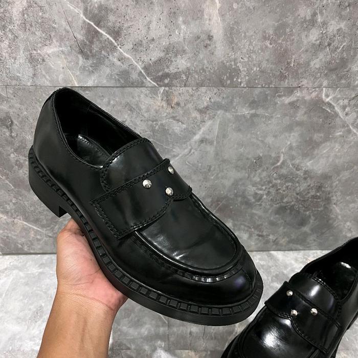 Sepatu PRADA Original Loafers Casual Forml Pria Wanita Bekas Second Preloved Authentic