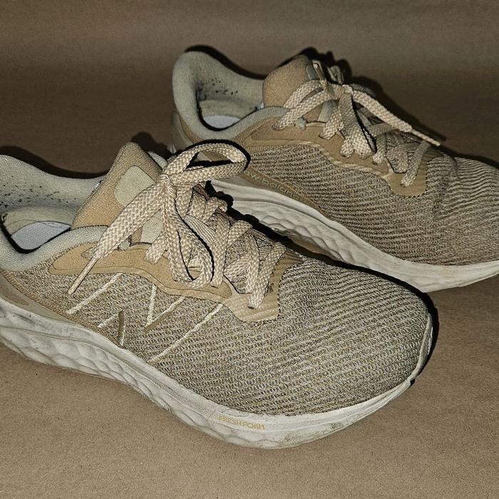 [Preloved Second] New Balance Running Shoes