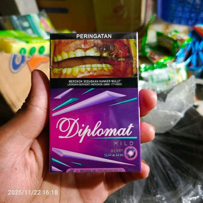 Emas Batangan Asli D1PLOMAT BERRY SPARK