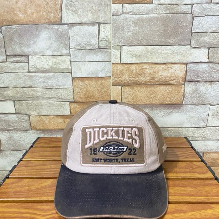 TOPI DICKIES