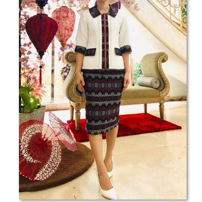 Setelan Blazer Wania motif batik premium. Set blazer wanita resleting depan. Blazer wanita zipper de