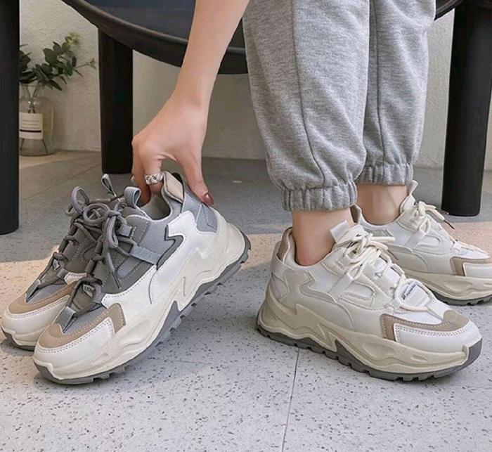 Sepatu Jungkook BTS Wanita Sneakers Putih Kpop Style Casual Sporty Kekinian – Ukuran 36-40 Shoes