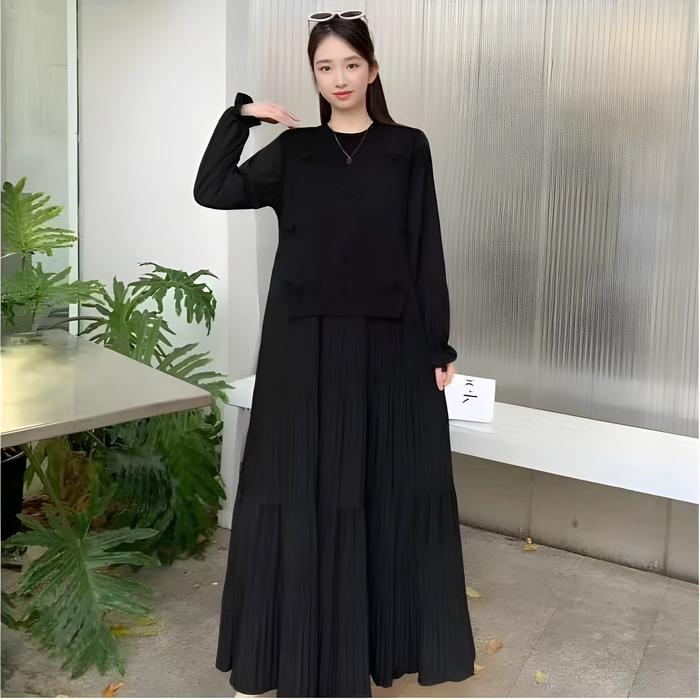 MAXI DRESS + OUTER KNIT COQUETTE
