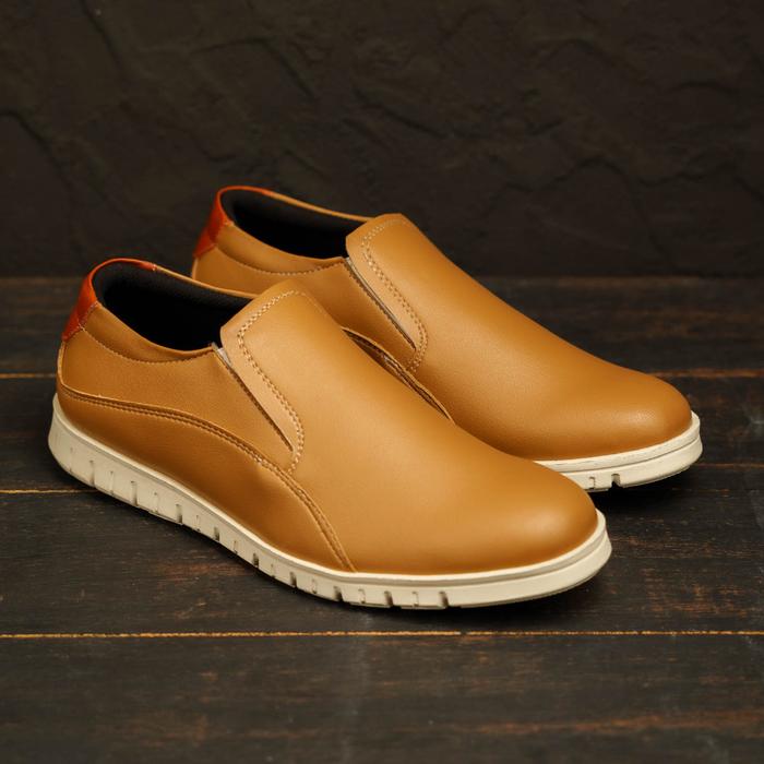 paulmay Modena 46 Sepatu Casual Slip On Pria