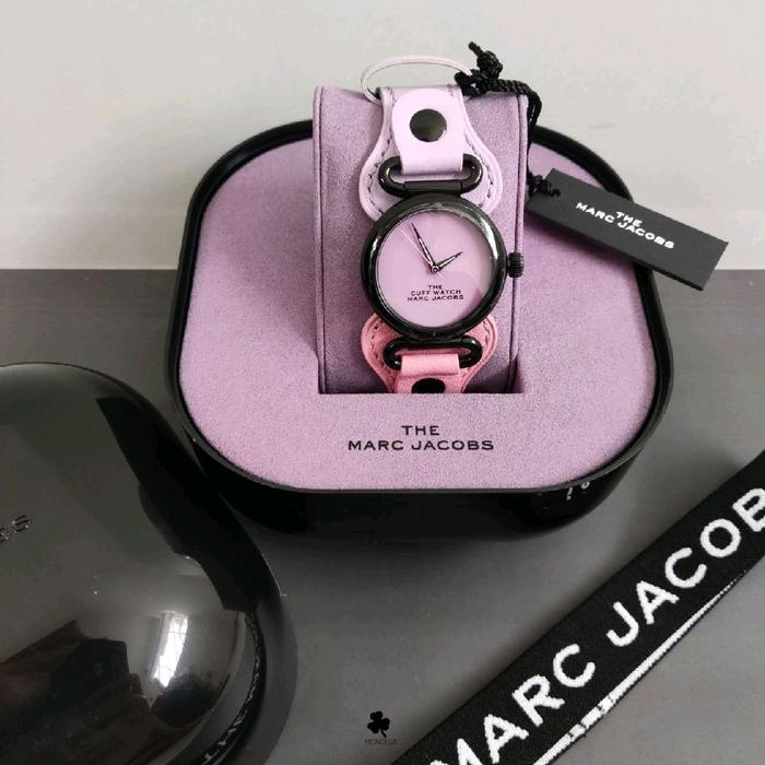 Nwt jam MJ m*arc jacobs the cuff watch purple dial colorblock strap pink purple black hardware mj012