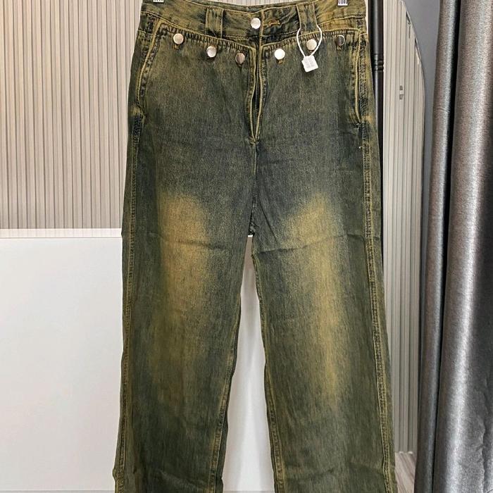 Celana Jeans Yi Nuo Aksen 6 Kancing Model Terbaru