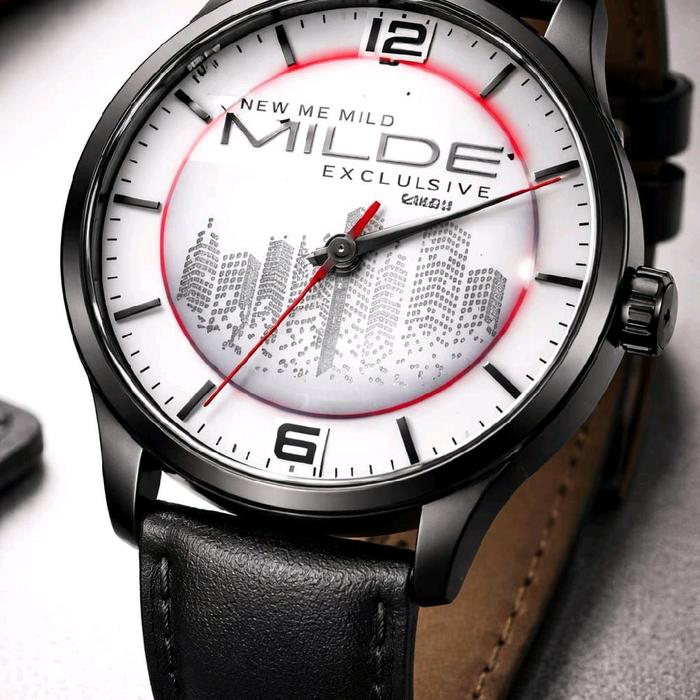 Milde New Me Mild Exclusive Jam Tangan Pria dengan Tali Kulit Hitam dan Desain Kota Elegan