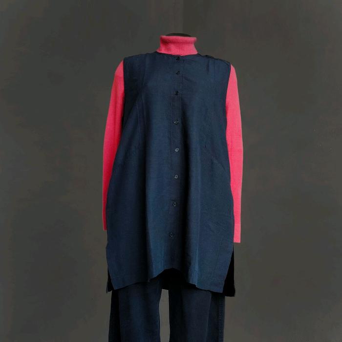 AROWANA NAVY LINEN LONG VEST