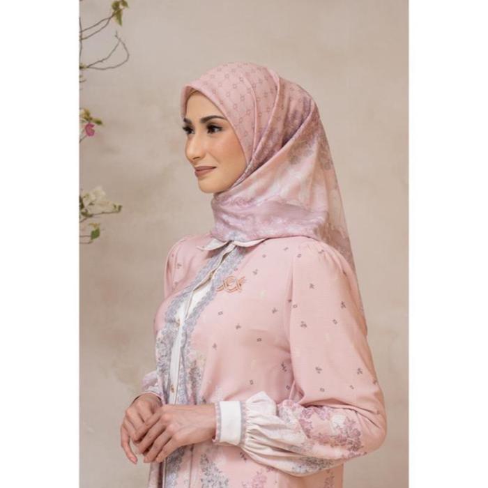 [BISA COD] Biyya Scarf 2.0 Extended by Wearing Klamby [Hijab Motif Segi Empat]