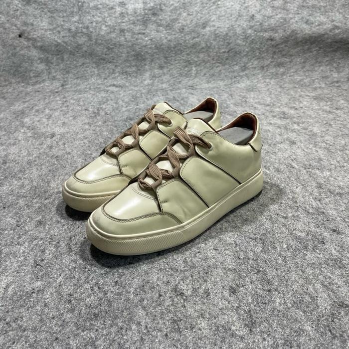 Merek: E.ZEGNA  Model: SNEAKERS  Asal: ITALY Size :  6 setara 40 insole 25.5cm Price :1.299k Kasual 