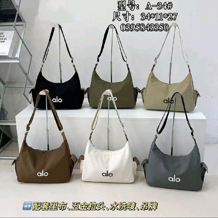 Alo Tas Selempang Wanita Model A-34# Ukuran 34x11x27 cm dengan Tali Logam dan Label Merek