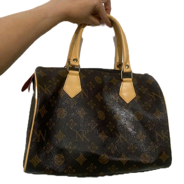 Tas Santai Speedy Cantik Preloved untuk Wanita Cewek Size M Muat Banyak