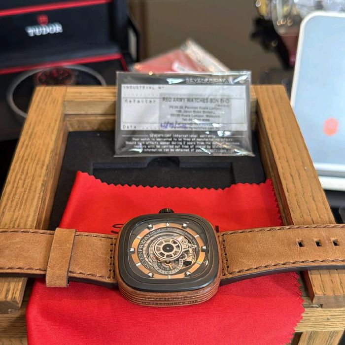 Seven Friday P2B-03-W WOODY 2 (Collector Item) Watches