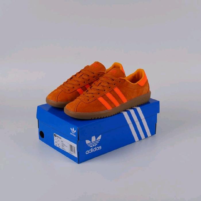 Sepatu Adidas Bermuda Trainer Solar Orange