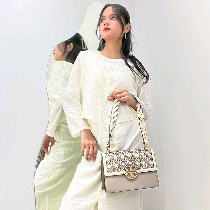 TB Miller Basket Weave Shoulder Bag Selempang