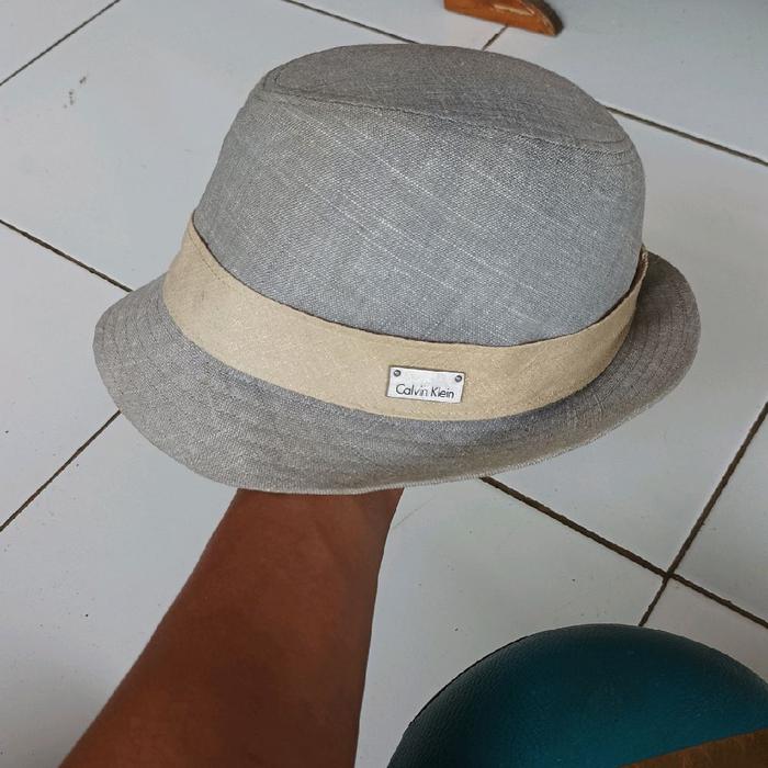topi fedora calvin  klein