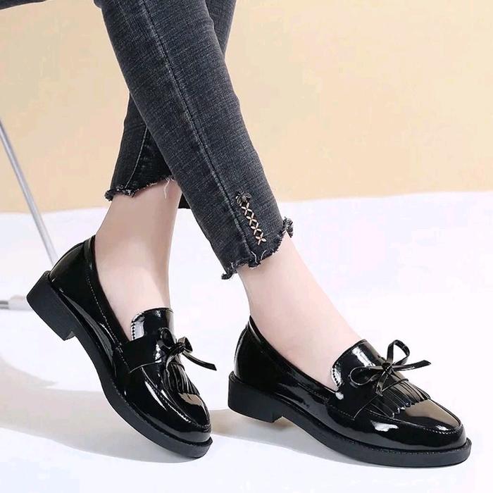 DTSSHOP Sepatu docmart wanita sepatu loafers wanita sepatu slipon docmart oxford indian/sepatu slip 