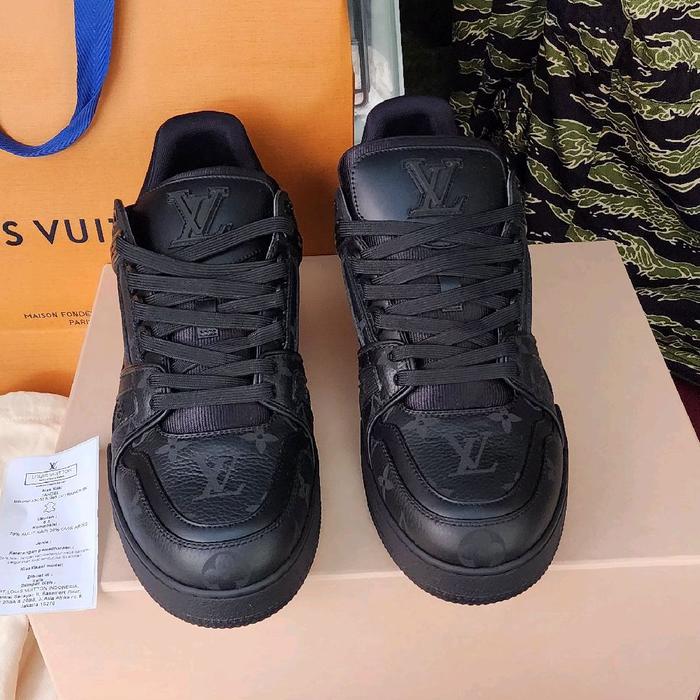 sepatu louis vuitton LV trainer black 42-43