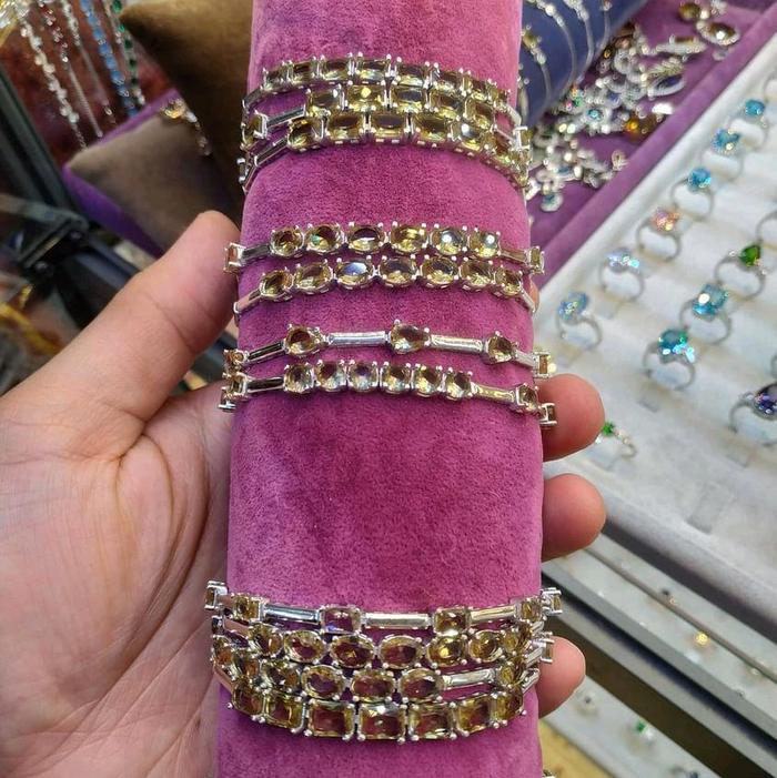 Gelang permata Zultanite dan Alexandrite Turkiye
