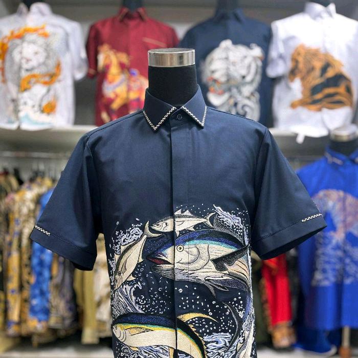 KEMEJA BORDIR HANDMADE MOTIF IKAN TUNA DAN IKAN MARLIN