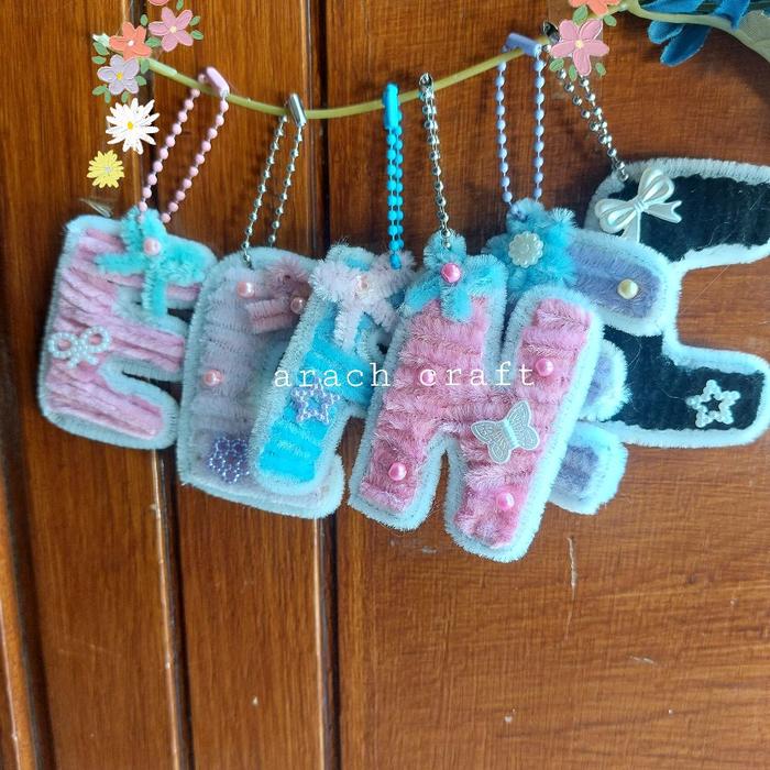 keychain inisial pipe cleaner