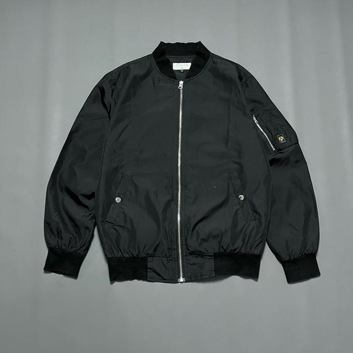 Jaket bomber attention casual