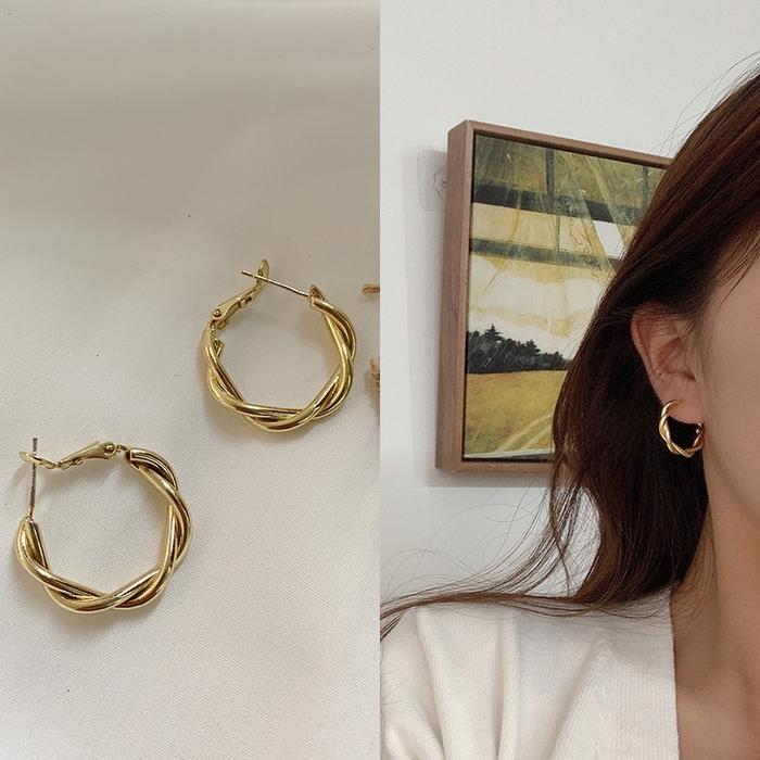 Anting Pelintir, Anting-Anting Logam Serbaguna Gaya Korea Yang Simpel Earrings anting fauzana tiffa