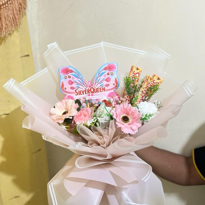 buket silverqueen edisi valentine