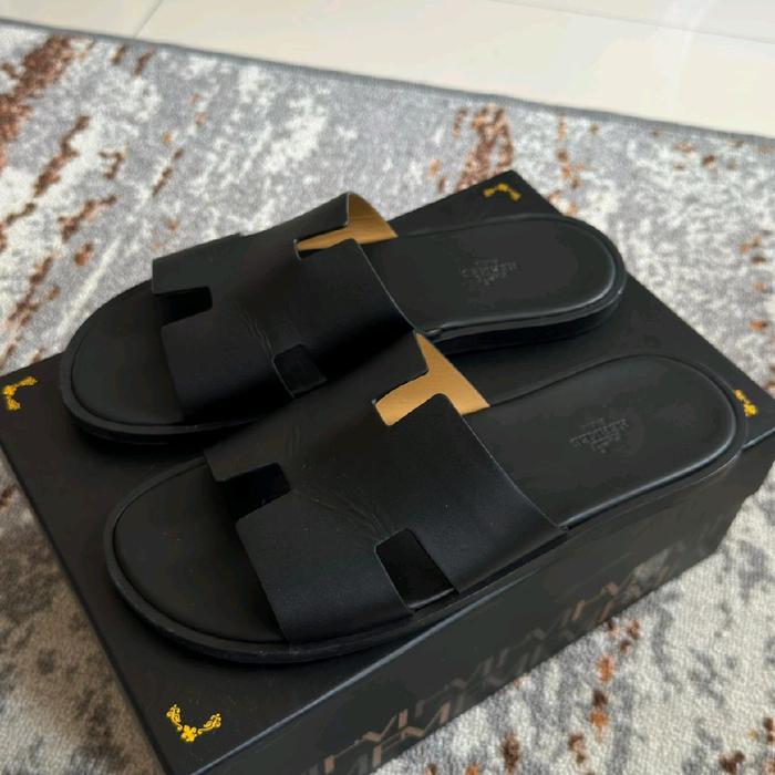 Sandal Hermes Izmir Black Leather Original Size 43.5 - Preloved/Second Hermes Izmir Black