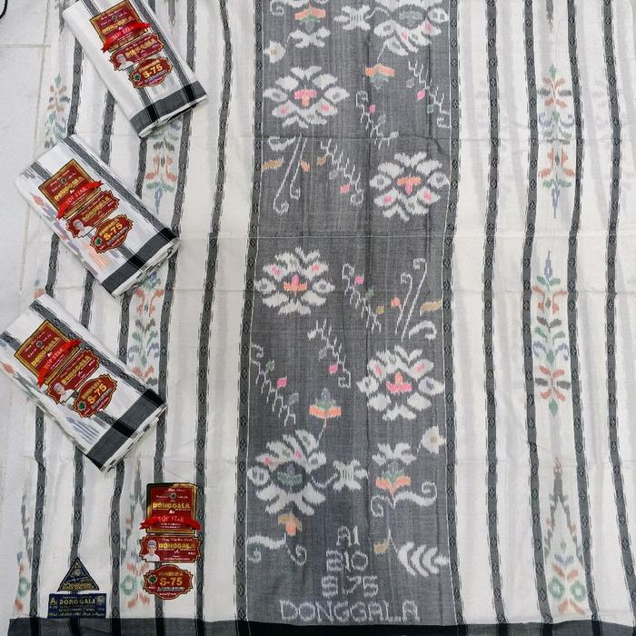 sarung tenun Donggala white s75