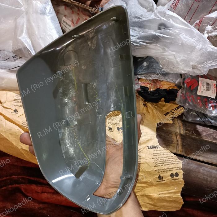 COVER SPION KIRI INOVA LUXURY 2012-2015 O1