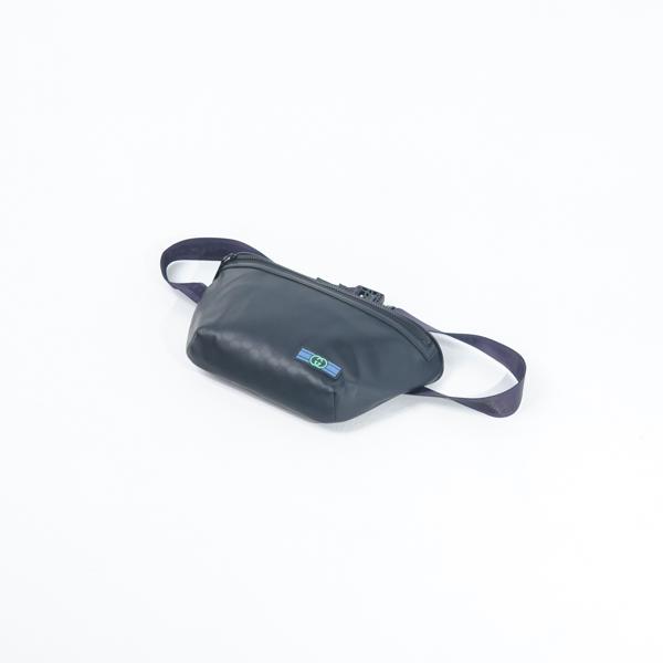 Tas GUCCI GG MONOGRAM PATCH RUBBER LOGO BLACK WAIST BAG 100% ORIGINAL