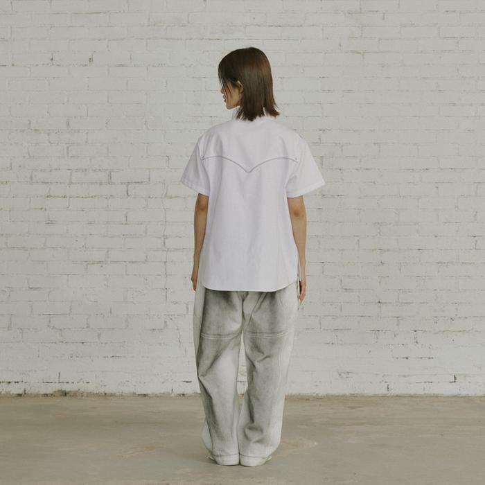 Aland - Romantic Crown - Piping Half Shirt White - Kemeja Lengan Pendek Putih Unisex